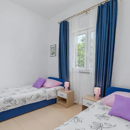 Holiday home Amazing In With Kitchen Fazana