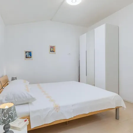 Two-bedroom In Nyaraló
