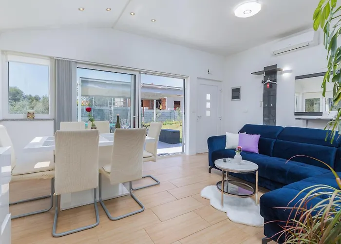 Two-bedroom In * Fažana