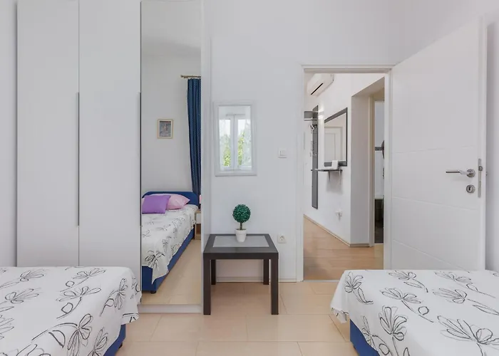 Two-bedroom In Fažana